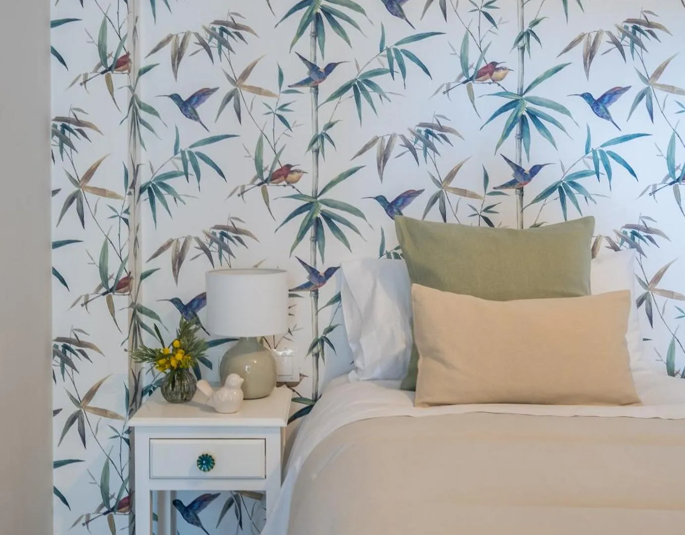 Apartamento Con Piscina. Los Naranjos De Marbella